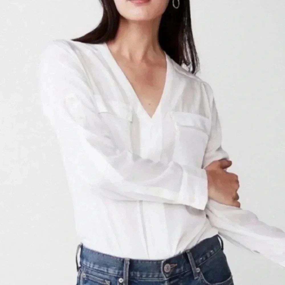 Express white two patch pocket shirt blouse with roll up sleeve Small